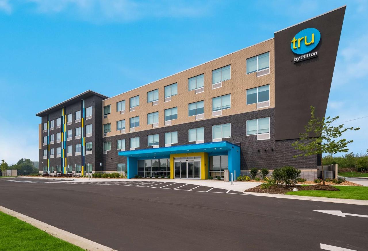 Tru By Hilton Novi Detroit Hotel Екстериор снимка