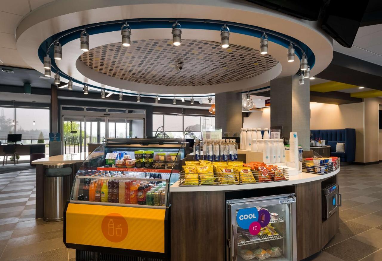 Tru By Hilton Novi Detroit Hotel Екстериор снимка