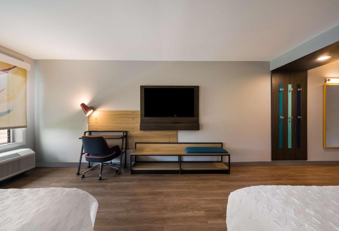 Tru By Hilton Novi Detroit Hotel Екстериор снимка